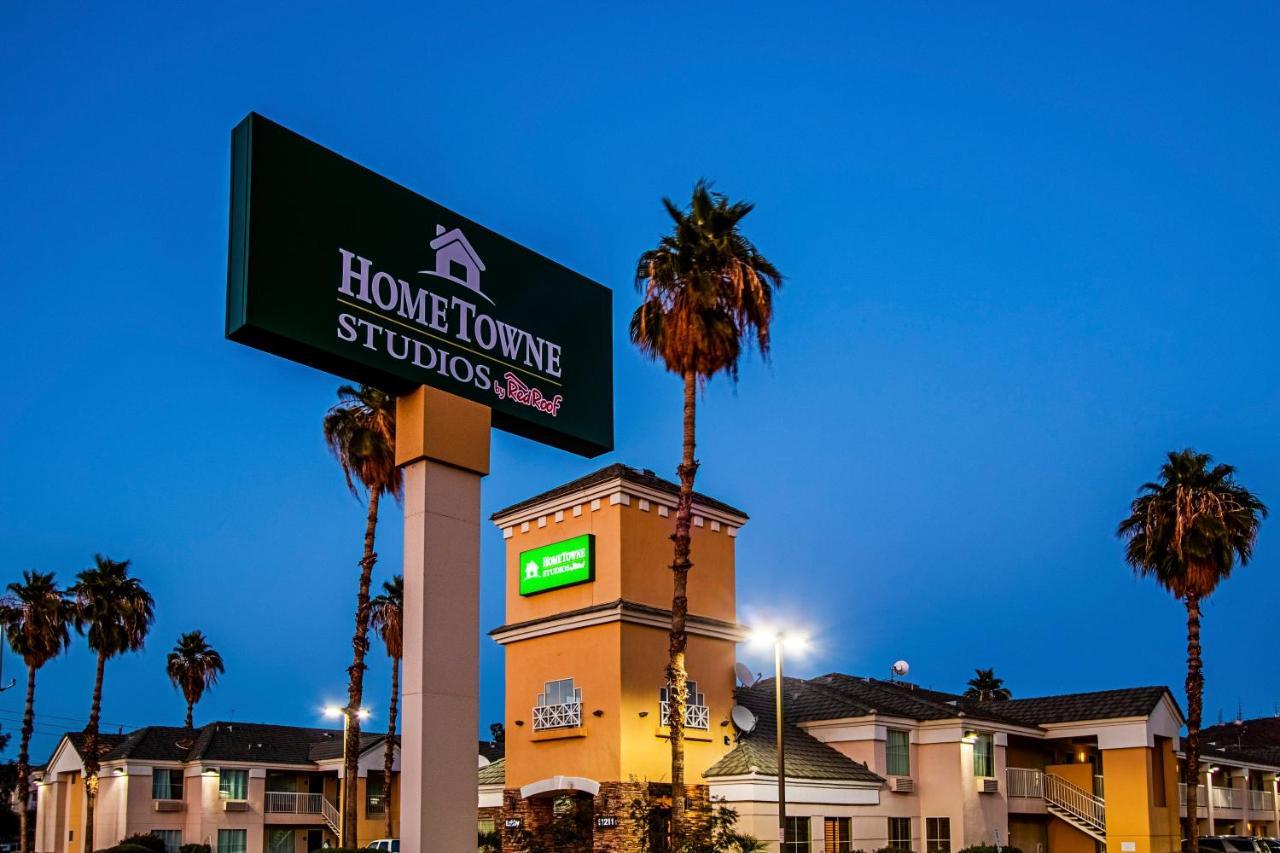 Hometowne Studios By Red Roof Phoenix - Black Canyon Highway Экстерьер фото